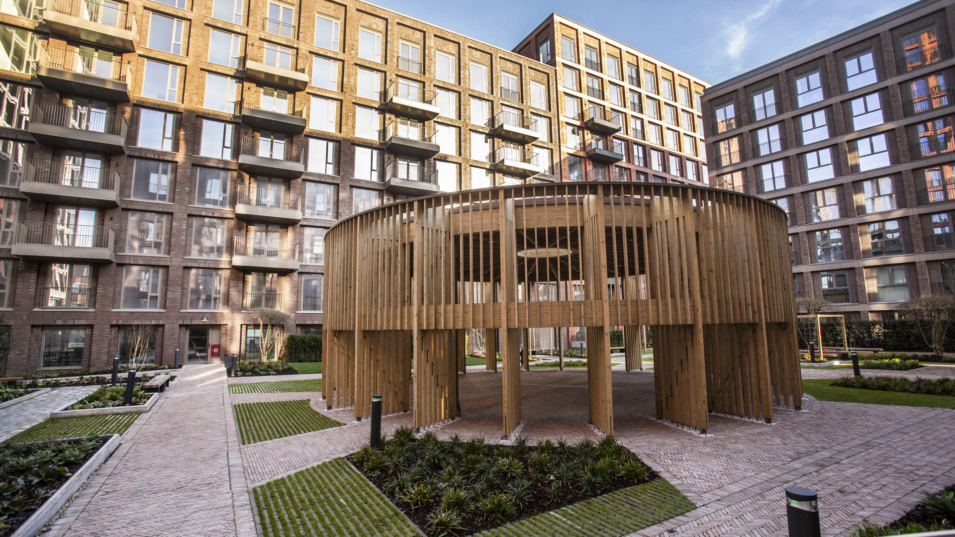 UK Residential Bath House 1